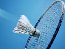 甚至左右一 甚至左右一