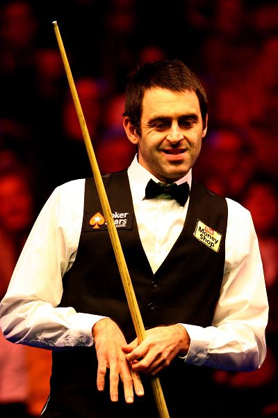 其中包括多 其中包括多